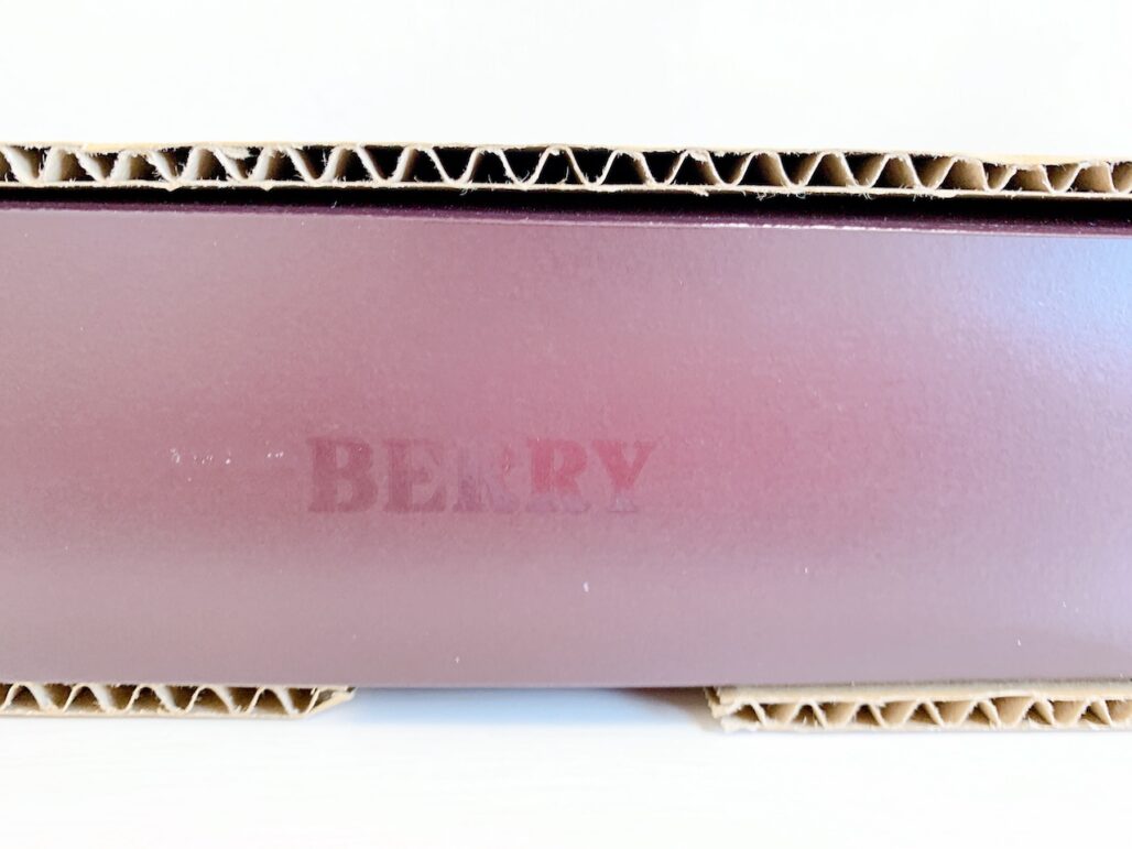 化粧箱に書かれているお店の名前「BERRY」